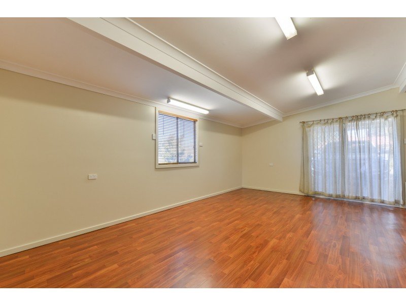 2 Flinders Street, Westdale NSW 2340