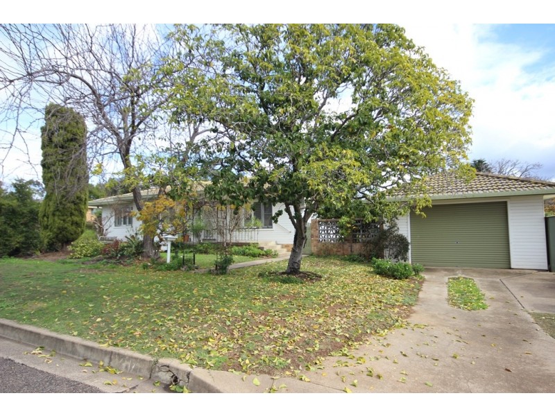 15 Coorong Street, Tamworth NSW 2340