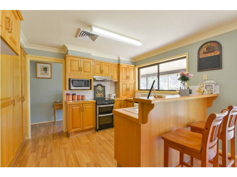 90 Woodside Chase, Tamworth NSW 2340