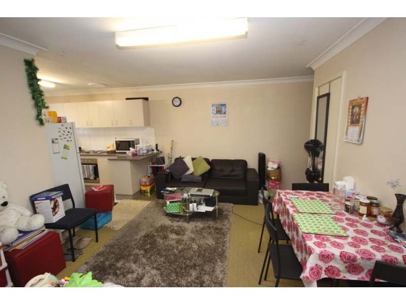 2/11 Yarmouth Parade, Tamworth NSW 2340