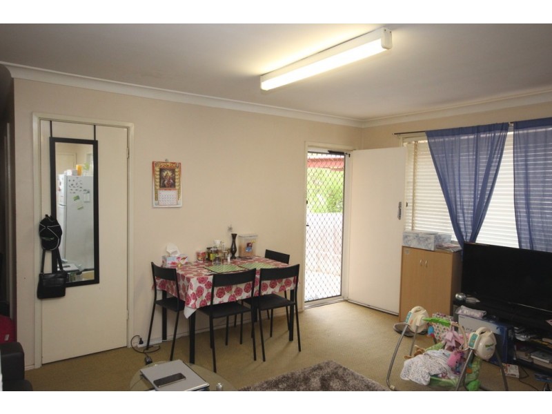 2/11 Yarmouth Parade, Tamworth NSW 2340
