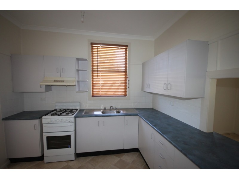 6 Mills Street, Tamworth NSW 2340