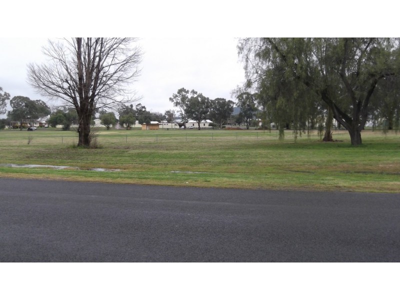 43 South Street, Manilla NSW 2346