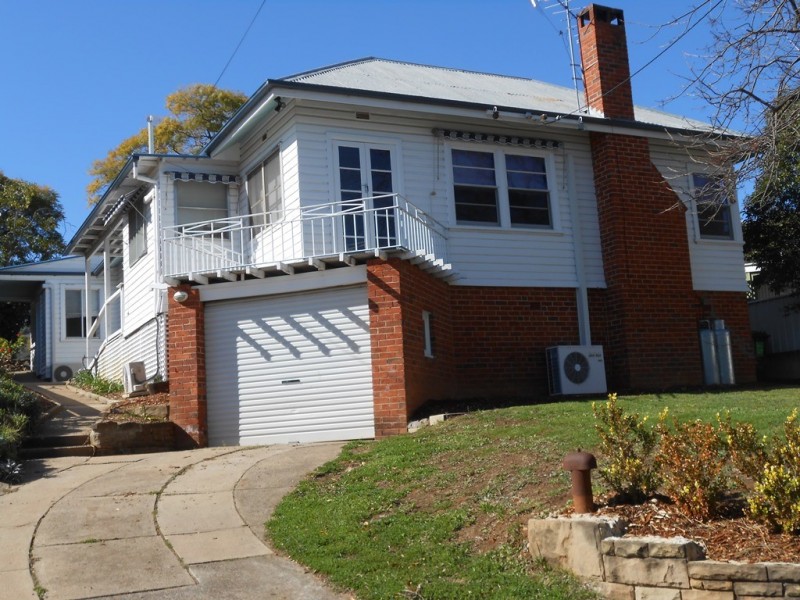 1 Neridah Avenue, Tamworth NSW 2340