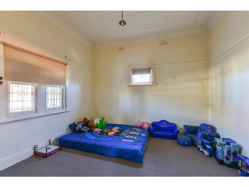 69 Crown Street, Tamworth NSW 2340