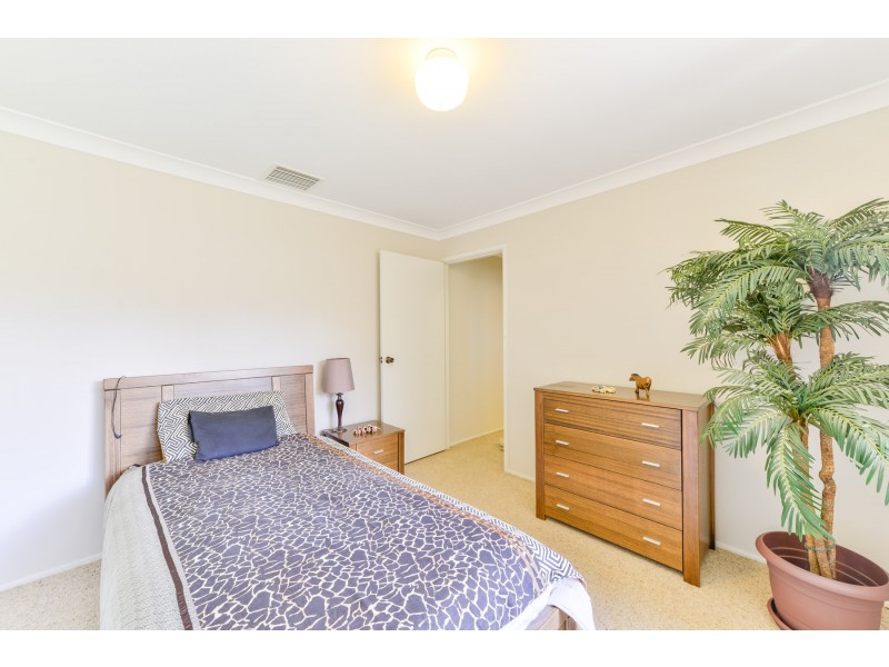 9 Narine Close, Tamworth NSW 2340