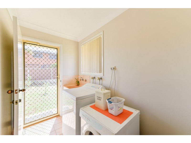 9 Narine Close, Tamworth NSW 2340