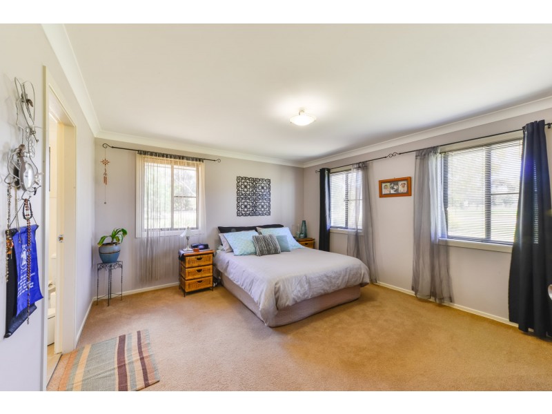 67 Regans Road, Tamworth NSW 2340