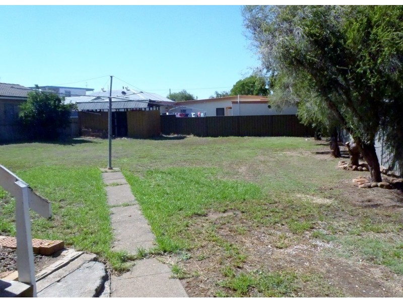 13 Robina Street, Tamworth NSW 2340