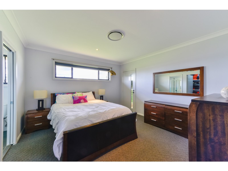 2 Songlark Place, Tamworth NSW 2340