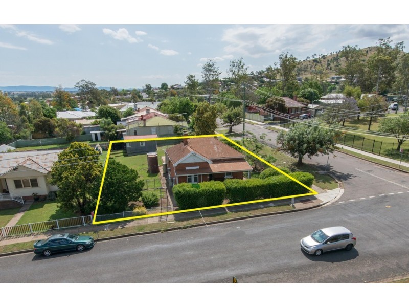 28 Dean Street, Tamworth NSW 2340