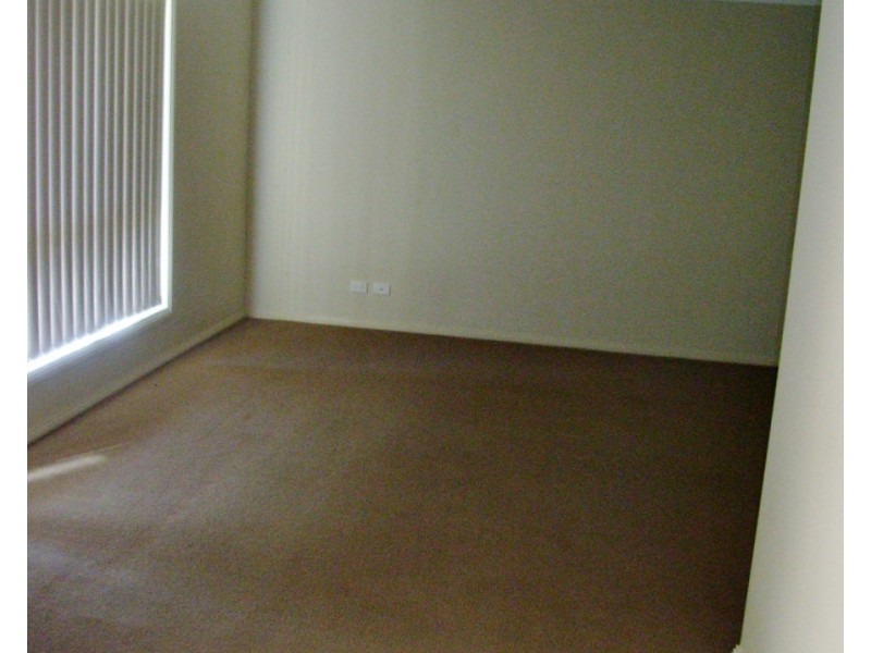 27 Fishermans Place, Tamworth NSW 2340