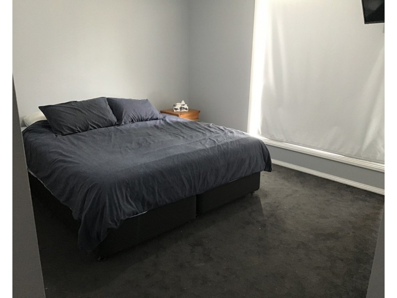 27 Fishermans Place, Tamworth NSW 2340