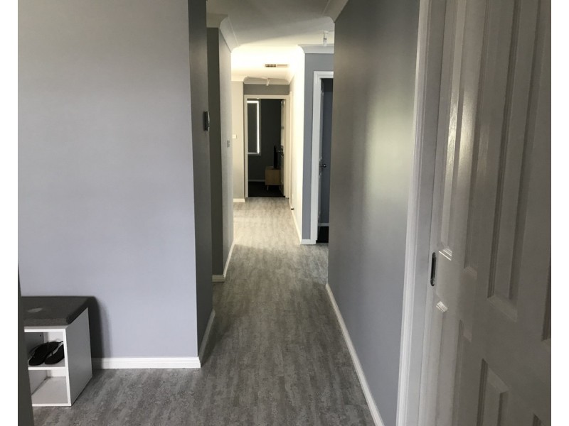 27 Fishermans Place, Tamworth NSW 2340