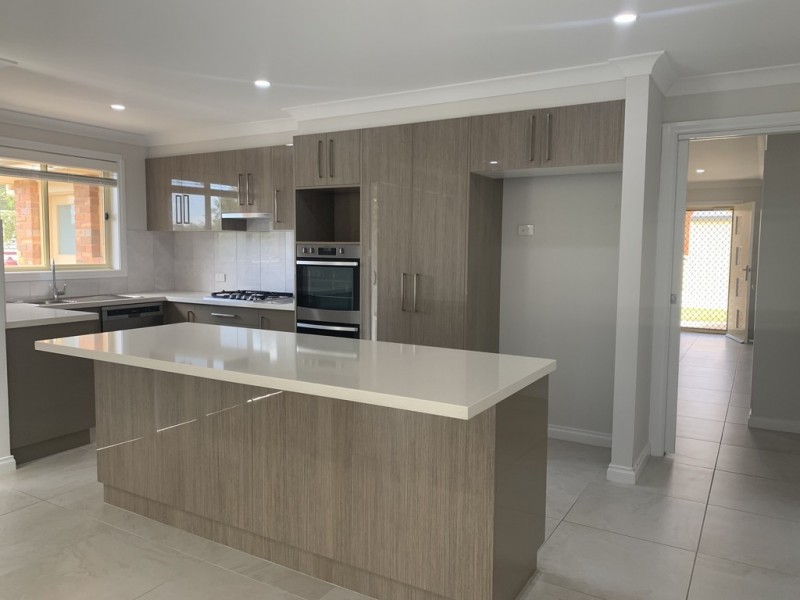 37a Crown Street, Tamworth NSW 2340