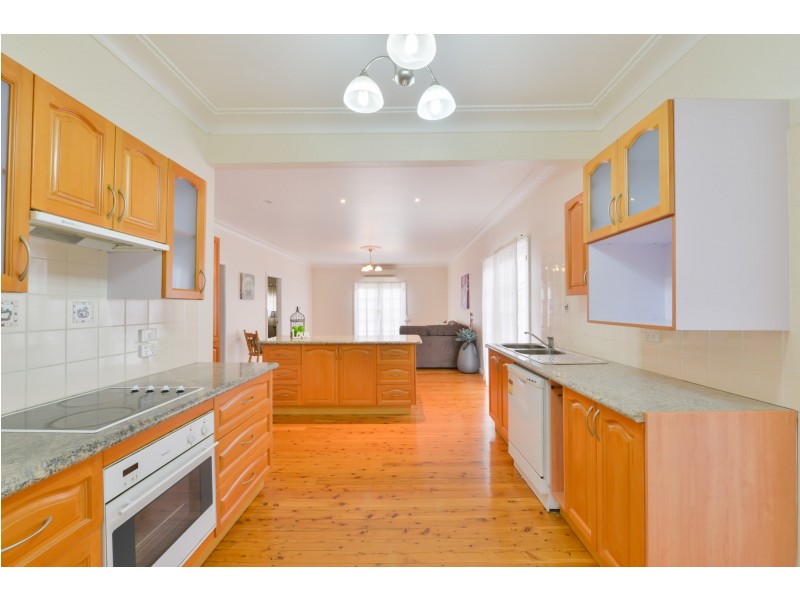 15 Willis Street, Tamworth NSW 2340