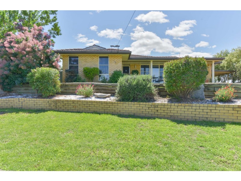15 Somerset Place, Tamworth NSW 2340