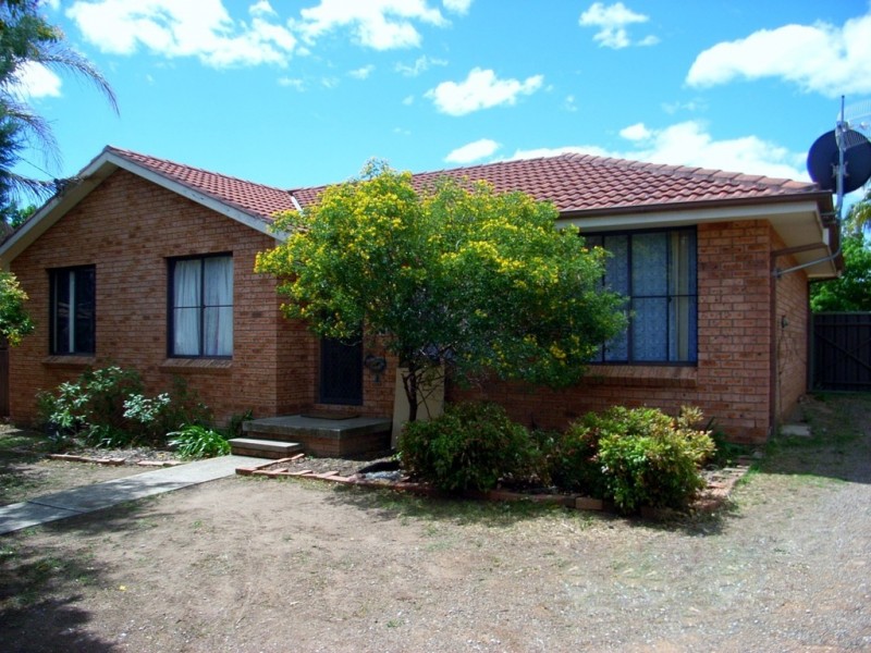 15 Hamilton Court, Tamworth NSW 2340