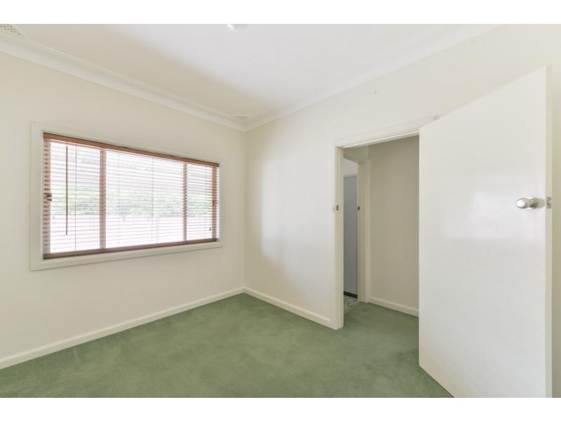 40 Oak Street, Tamworth NSW 2340