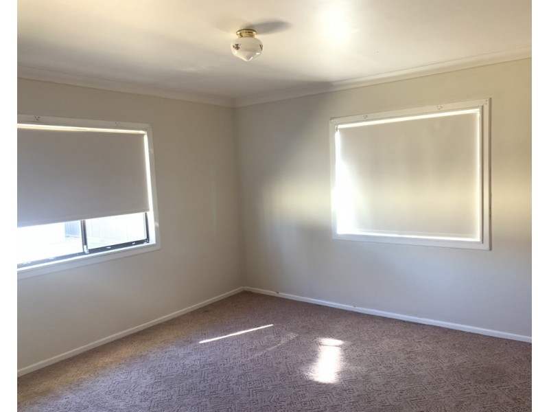 9 Edith Street, Tamworth NSW 2340