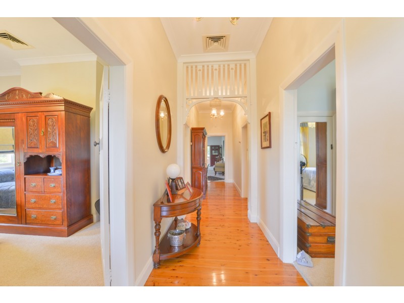 88 Upper Street, Tamworth NSW 2340