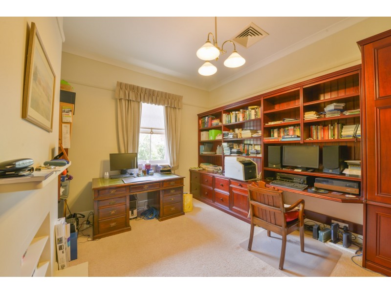 88 Upper Street, Tamworth NSW 2340