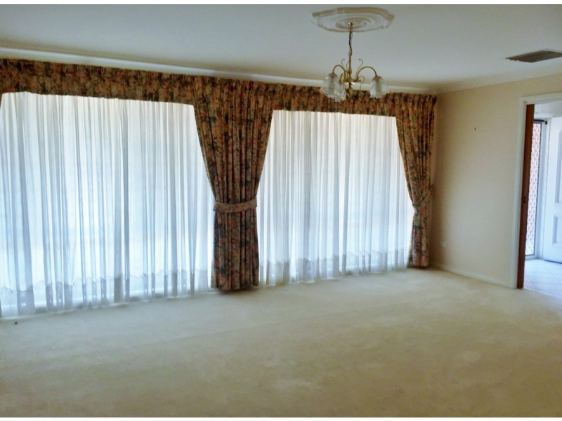 35 Camira Crescent, Tamworth NSW 2340