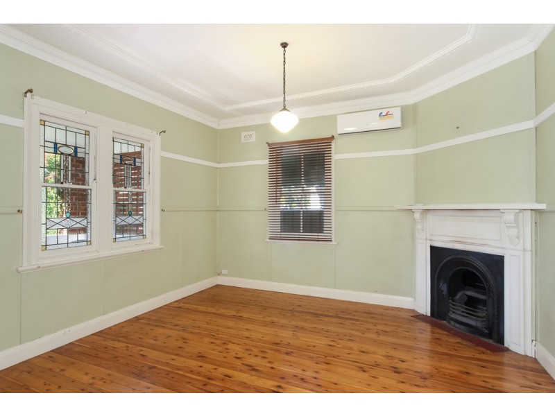 39 Gipps Street, Tamworth NSW 2340