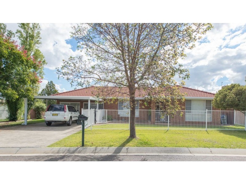 36 Dibar Drive, Tamworth NSW 2340