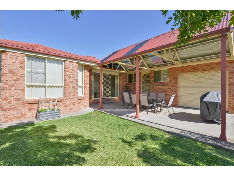 23 The Retreat, Tamworth NSW 2340