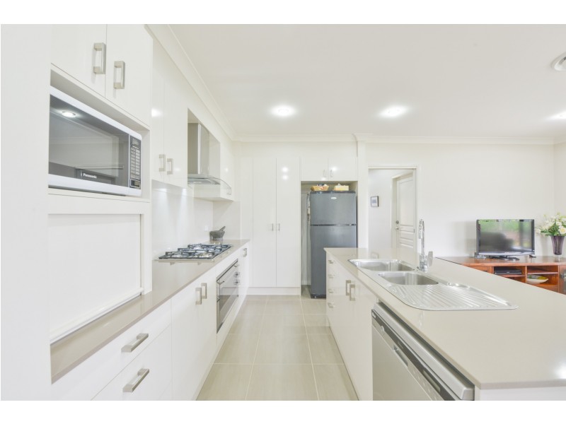 13 Wagtail Close, Tamworth NSW 2340
