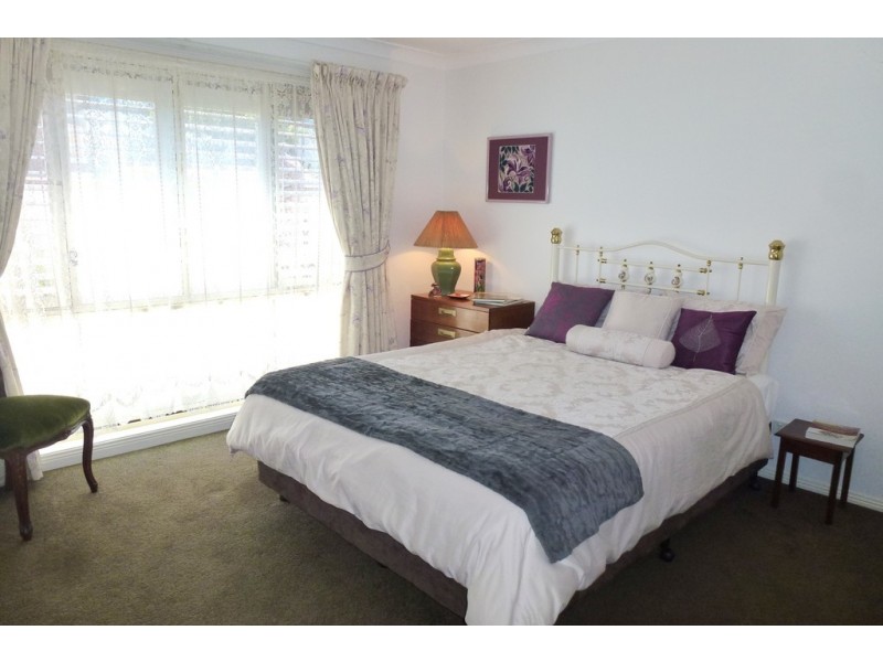 18 Ventnor Drive, Tamworth NSW 2340