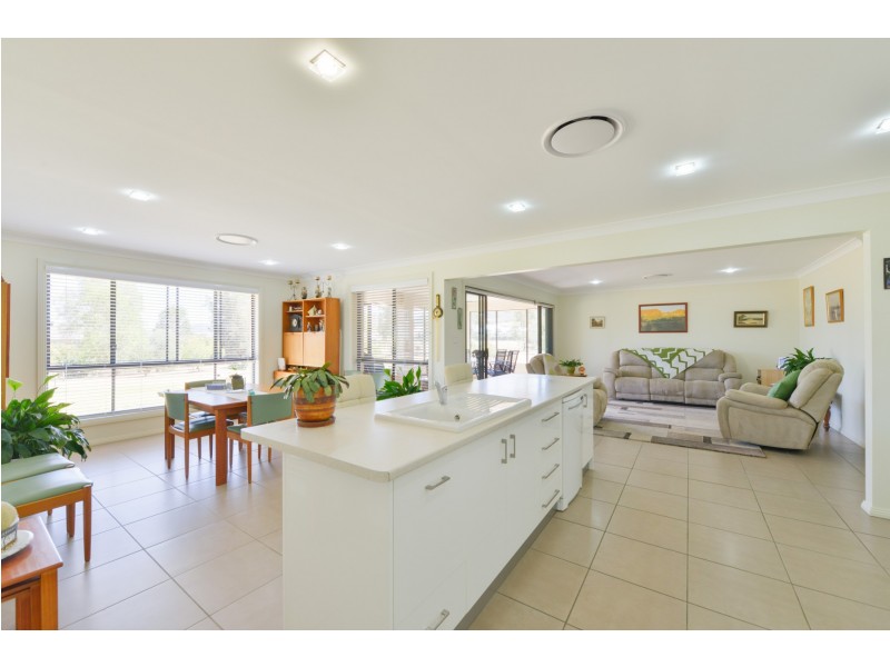 29 Sequoia Drive, Tamworth NSW 2340