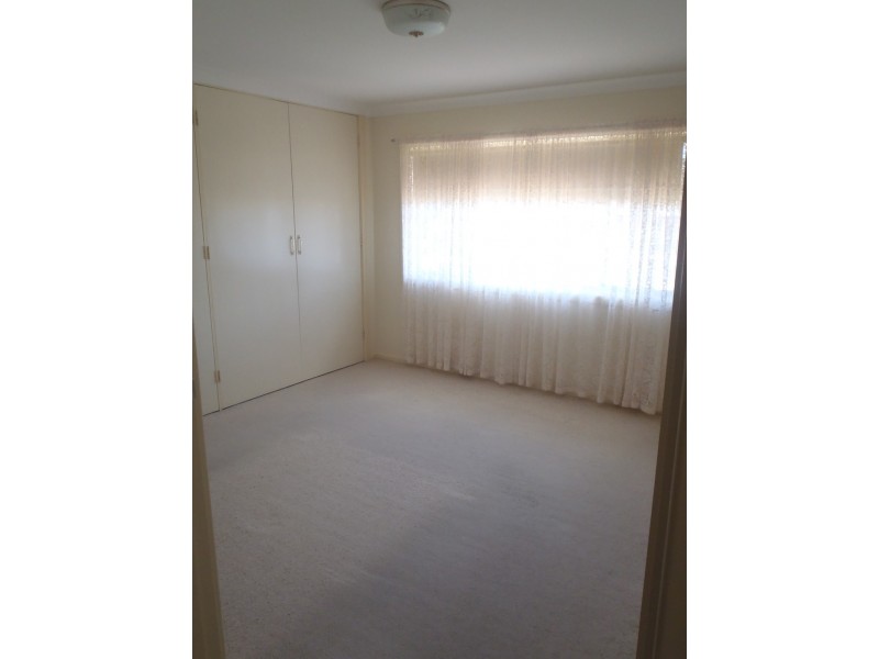 35 Kyooma Street, Tamworth NSW 2340