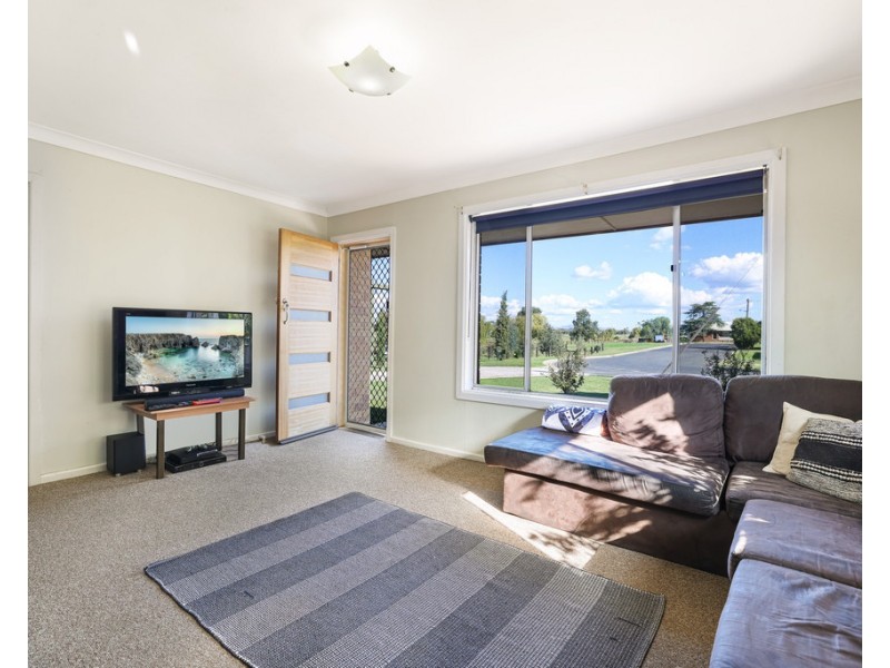 19 Terry Street, Tamworth NSW 2340