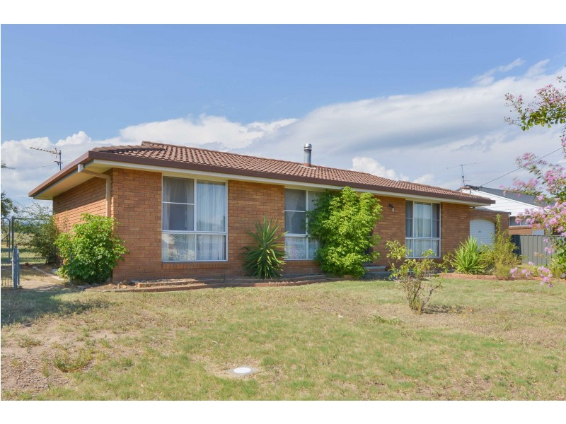 29 Susan Street, Kootingal NSW 2352