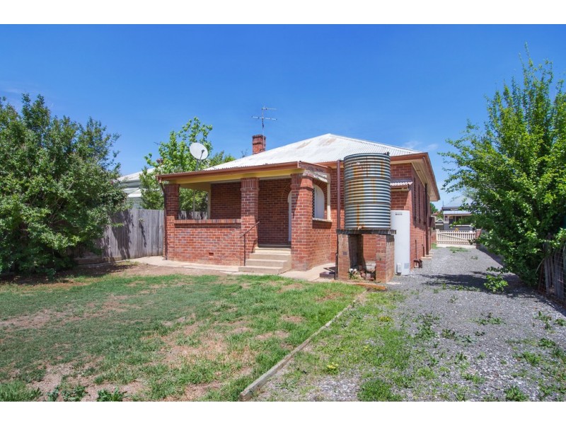 68 Church Street, Tamworth NSW 2340