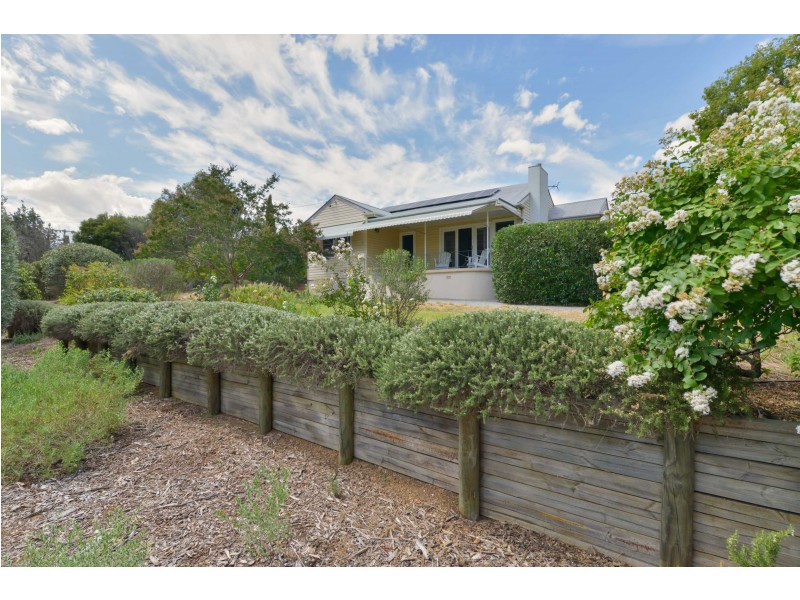 8 Panorama Road, Calala NSW 2340