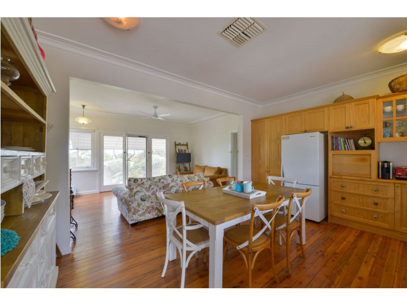 8 Panorama Road, Calala NSW 2340