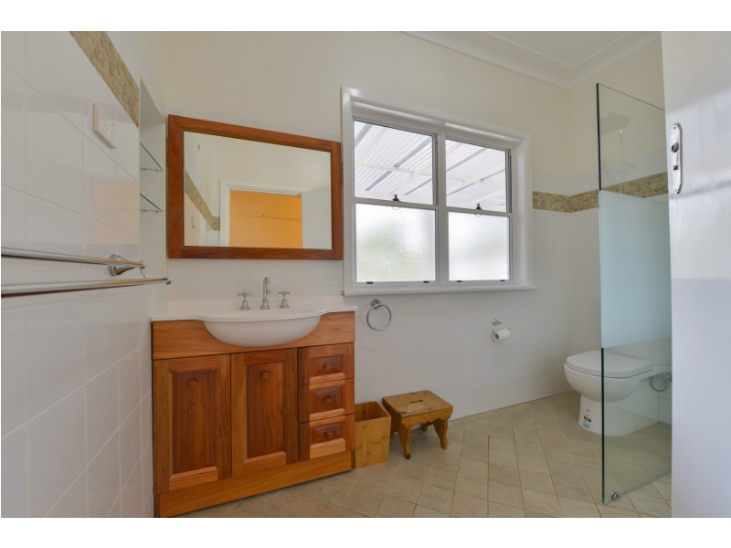 8 Panorama Road, Calala NSW 2340