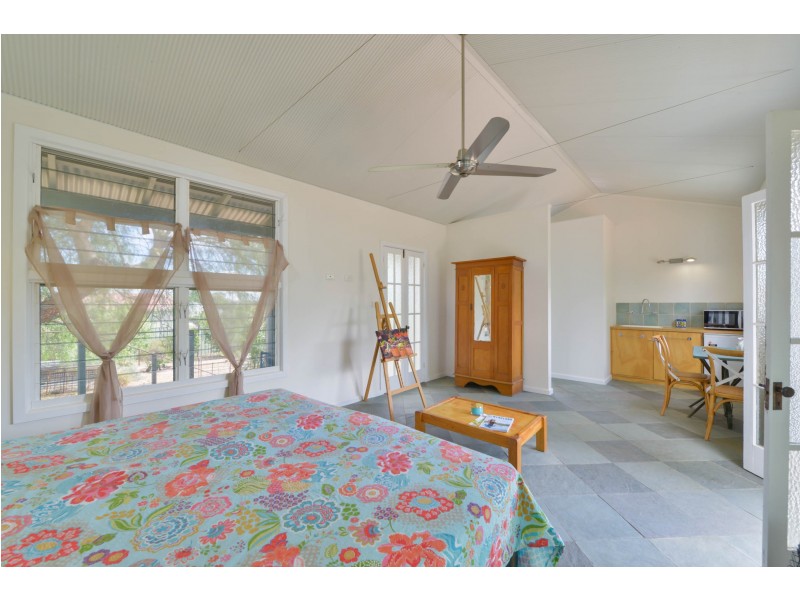 8 Panorama Road, Calala NSW 2340