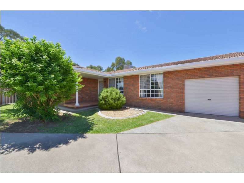 1 and 2/6 Belah Close, Tamworth NSW 2340