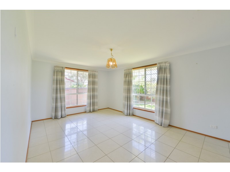 1 and 2/6 Belah Close, Tamworth NSW 2340