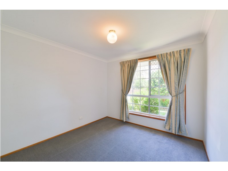 1 and 2/6 Belah Close, Tamworth NSW 2340