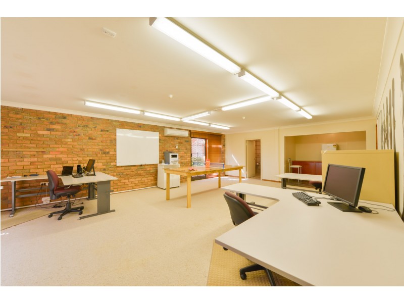 4 Amaroo Road, Tamworth NSW 2340