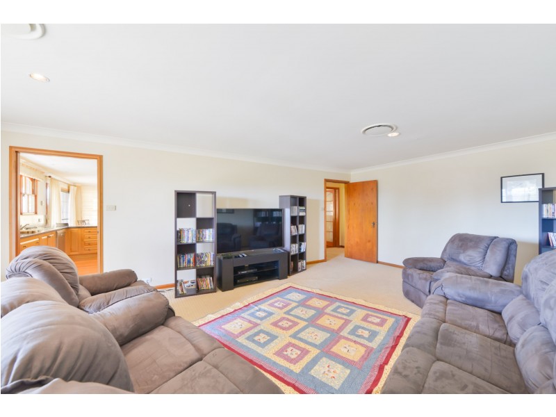 4 Amaroo Road, Tamworth NSW 2340