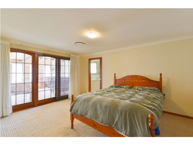 4 Amaroo Road, Tamworth NSW 2340