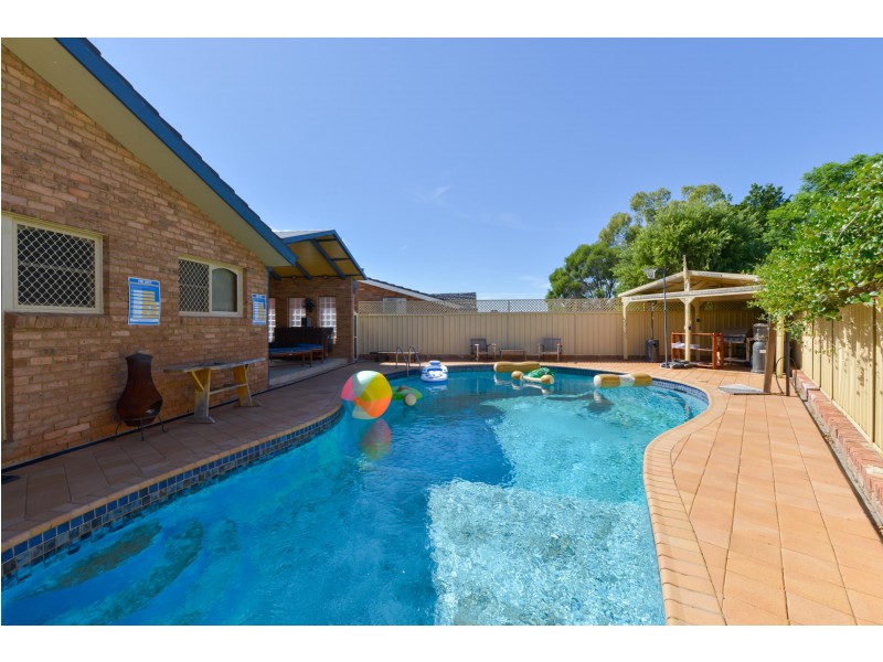 4 Amaroo Road, Tamworth NSW 2340