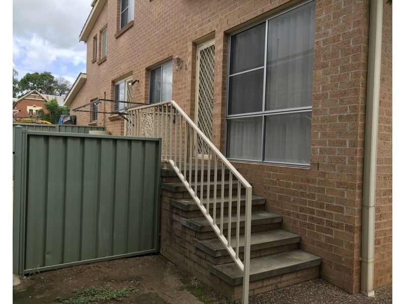 3/104 Church Street, Tamworth NSW 2340