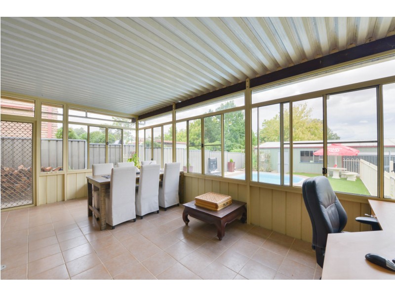 51 Glengarvin Drive, Tamworth NSW 2340